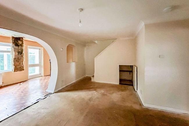 175 Nutwick Road, Havant, Hampshire, PO9 2UL
 10