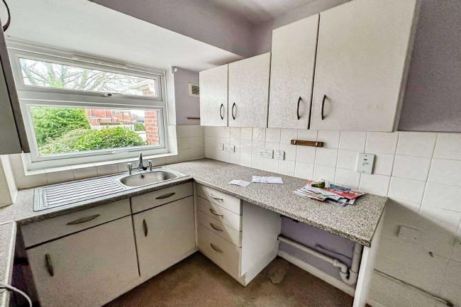 175 Nutwick Road, Havant, Hampshire, PO9 2UL
 10