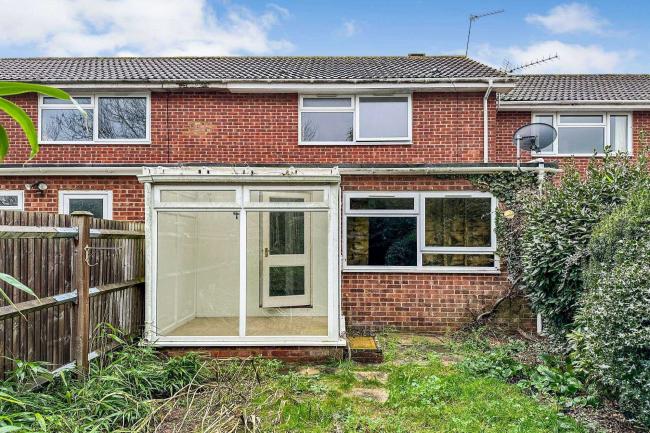 175 Nutwick Road, Havant, Hampshire, PO9 2UL
 10