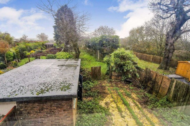 7 Taylers Cottages, Crossoaks Lane, Ridge, Potters Bar, EN6 3LL
 8