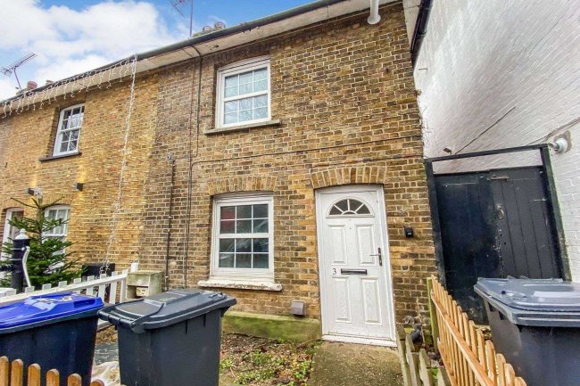 3 Chapel Cottages, Much Hadham, Herts, SG10 6DF
 9