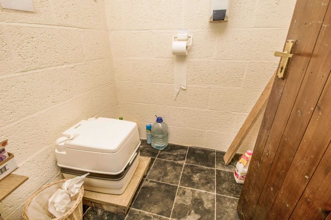 Kinsham Baptist Church, Chapel Lane, Kinsham, Tewkesbury, GL20 8HS 2