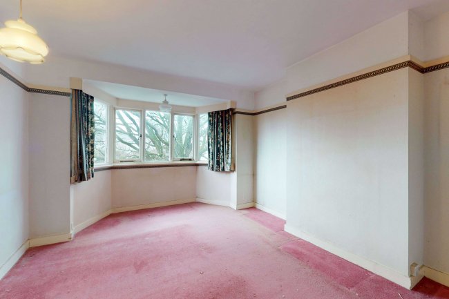 8 St. Leonards Road, Croydon, Surrey, CR0 4BN
 5