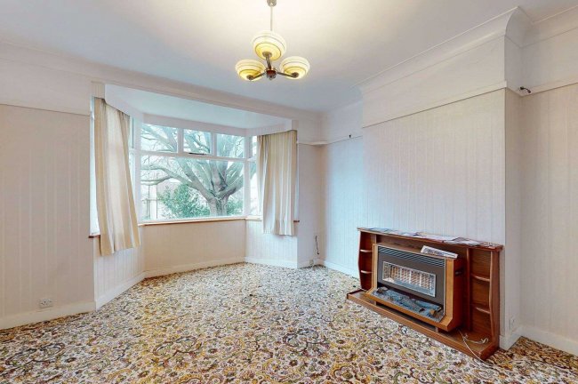 8 St. Leonards Road, Croydon, Surrey, CR0 4BN
 5