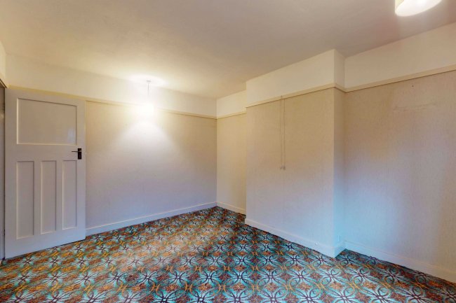 8 St. Leonards Road, Croydon, Surrey, CR0 4BN
 5