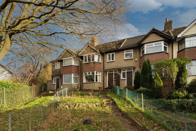 8 St. Leonards Road, Croydon, Surrey, CR0 4BN
 5