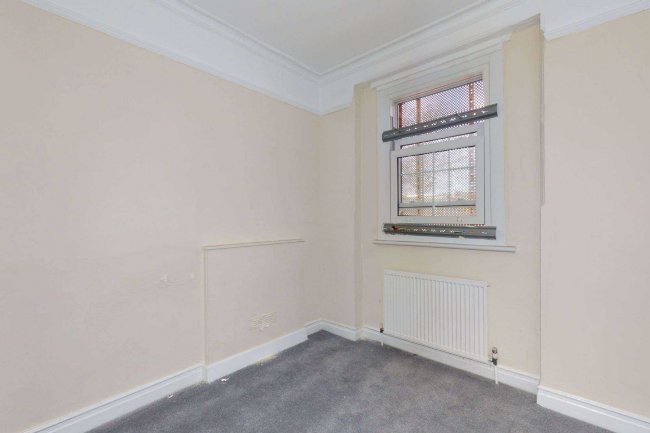 1 2 4 and 5 Parkside, Golfe Road, Ilford, Essex, IG1 1SX
 3