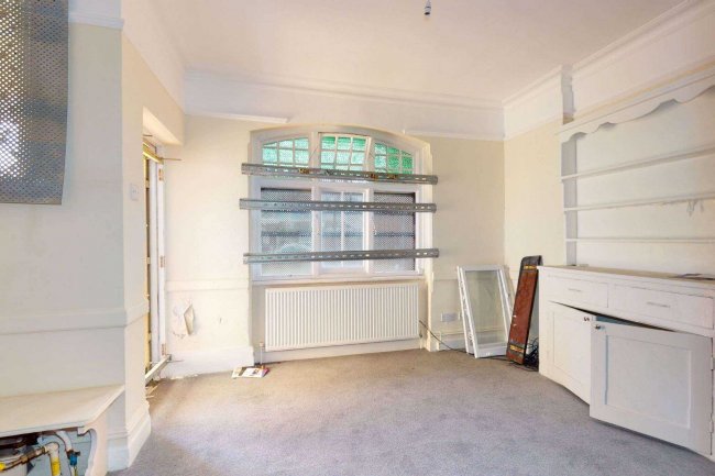 1 2 4 and 5 Parkside, Golfe Road, Ilford, Essex, IG1 1SX
 3