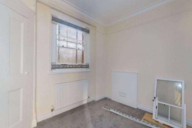 1 2 4 and 5 Parkside, Golfe Road, Ilford, Essex, IG1 1SX
 3