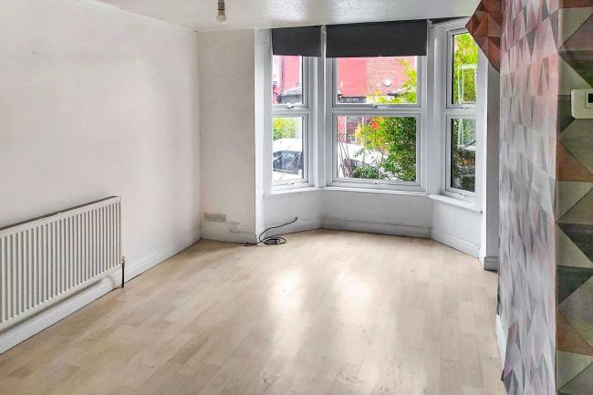 51 Rossall Road, Leeds, West Yorkshire, LS8 5BQ
 5