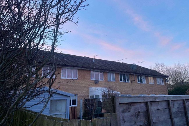 55 Shackleton Way, Woodley, Reading, Berkshire, RG5 4UU
 3