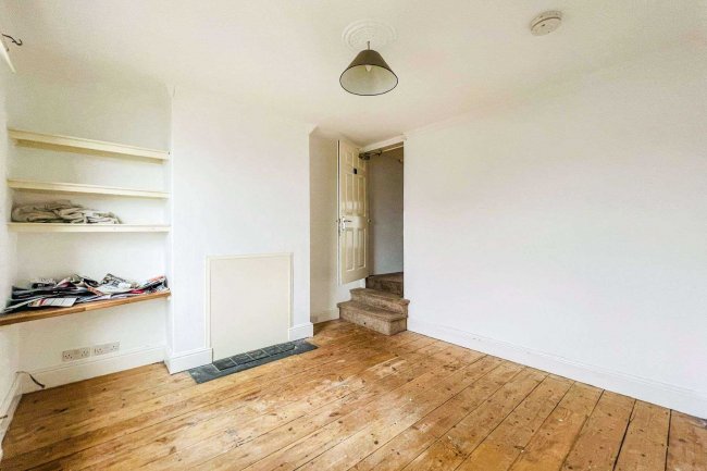 10 Roseberry Terrace, Frieze Hill, Taunton, Somerset, TA1 1EZ 1