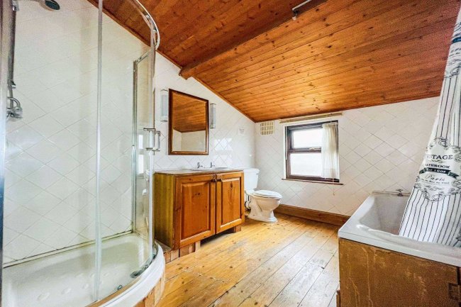 10 Roseberry Terrace, Frieze Hill, Taunton, Somerset, TA1 1EZ 1