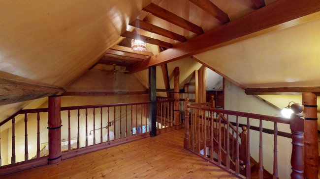 Stable Cottage, Brooklands Lane, Weybridge, KT13 8UX
 2