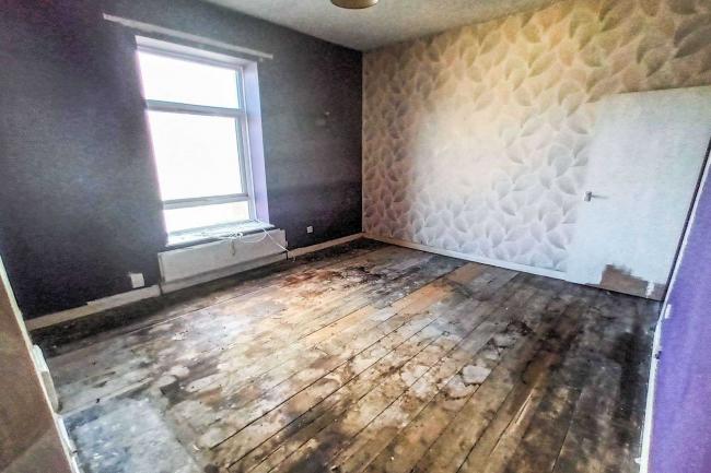 32 Townsend Street, Haslingden, Rossendale, Lancashire, BB4 5DF
 6