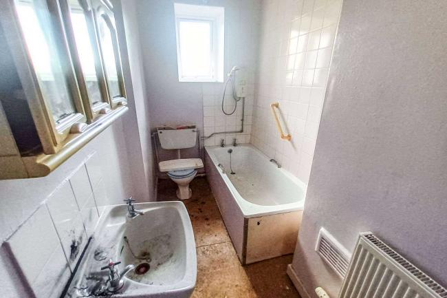 32 Townsend Street, Haslingden, Rossendale, Lancashire, BB4 5DF
 6