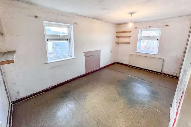 7 Knight Way, Dunmow, Essex, CM6 1UL 2