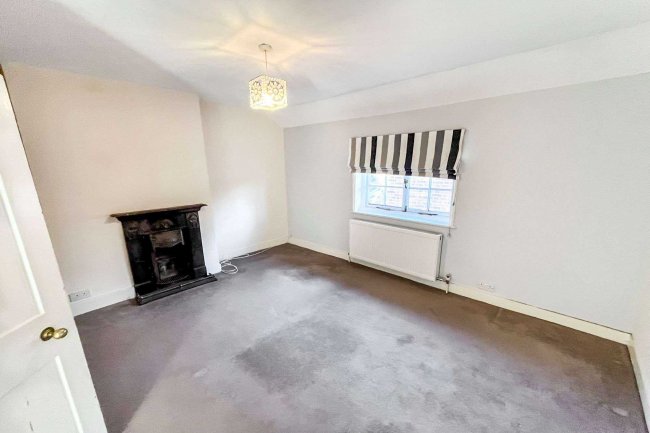 17 Orchard Road, Stevenage SG1 3HE 4