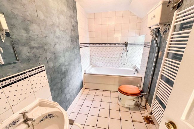 17 Orchard Road, Stevenage SG1 3HE 4