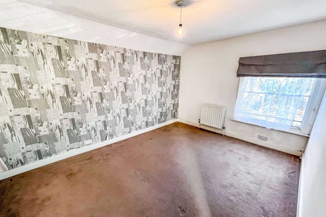 17 Orchard Road, Stevenage SG1 3HE 4