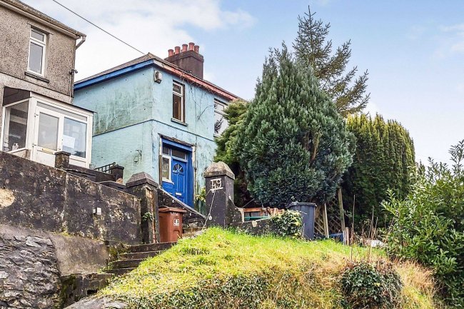 51 Underlane, Plympton, Plymouth PL7 1QX
 4