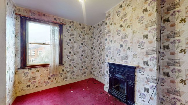 52 Khartoum Road, Tooting, London SW17 0HZ 8