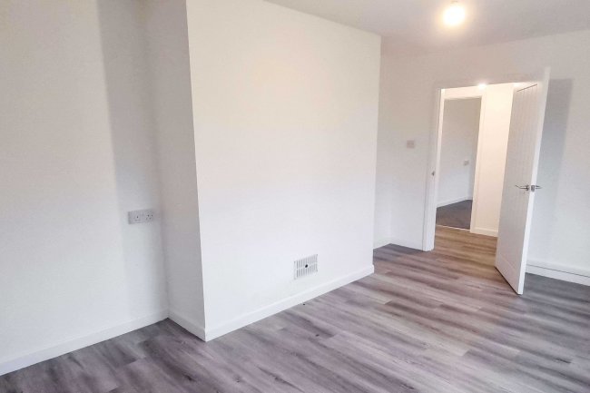 Ashlea, 7 Bath Road, Sturminster Newton, DT10 1DX
 8