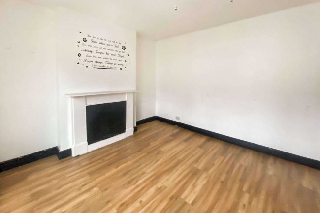 13A & 13B Thirsk Road, Battersea, London, SW11 5SU  10