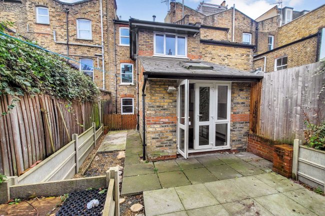 65B Bennerley Road, Battersea, London, SW11 6DR  10