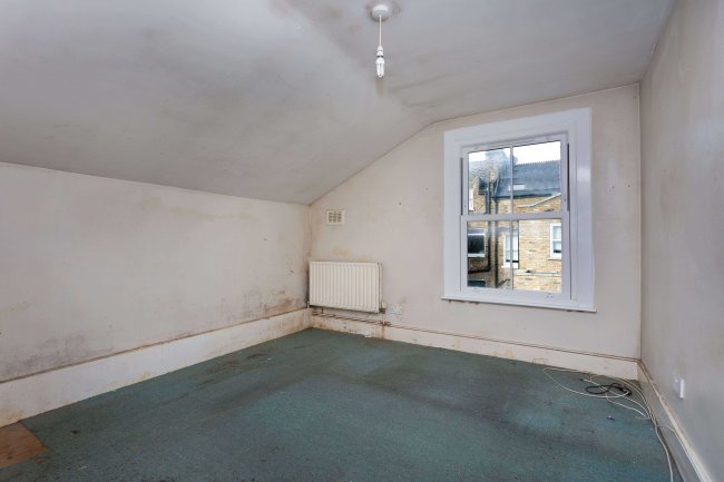 34B Aliwal Road, Battersea, London, SW11 1RD
 1