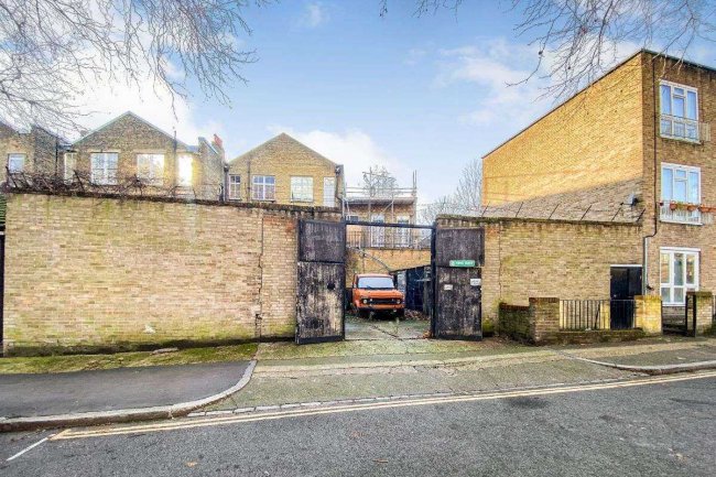 Garages 1-5 and 7 & 8, 
Findon Lodge, Popham Street, London, N1 8QL 8