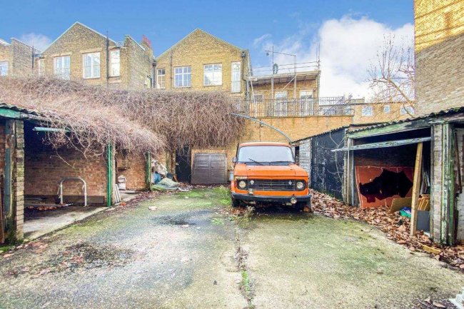 Garages 1-5 and 7 & 8, 
Findon Lodge, Popham Street, London, N1 8QL 8