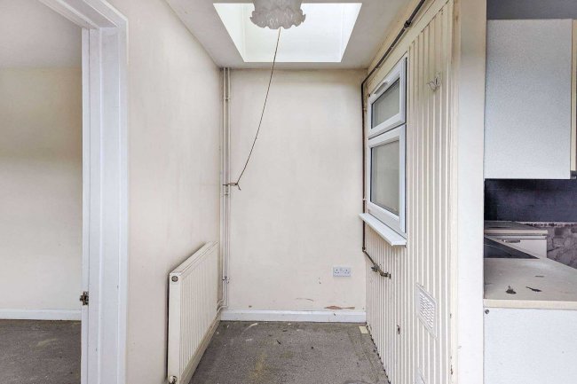 46 Dutton Way, Iver, SL0 9NX 1