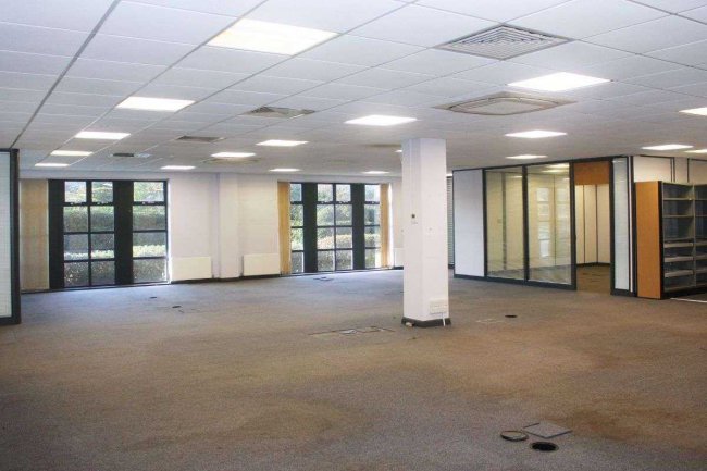 Sedgemoor House, Deane Gate Avenue, Taunton, TA1 2UF 5