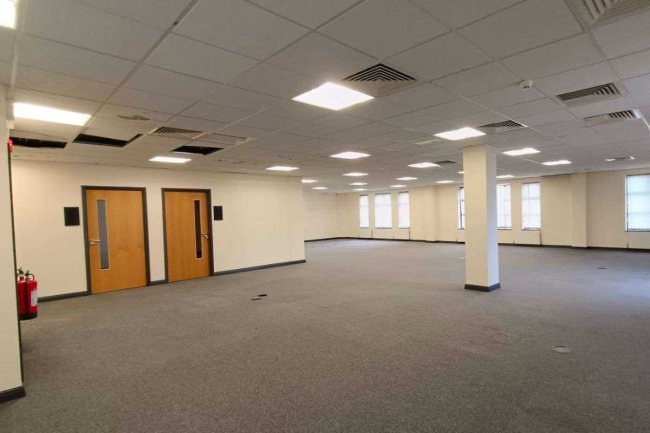 Sedgemoor House, Deane Gate Avenue, Taunton, TA1 2UF 5