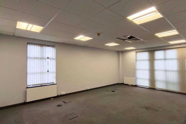 Sedgemoor House, Deane Gate Avenue, Taunton, TA1 2UF 5