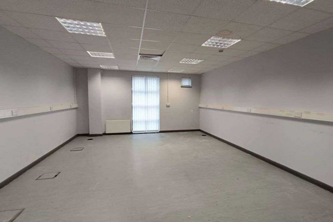 Sedgemoor House, Deane Gate Avenue, Taunton, TA1 2UF 5