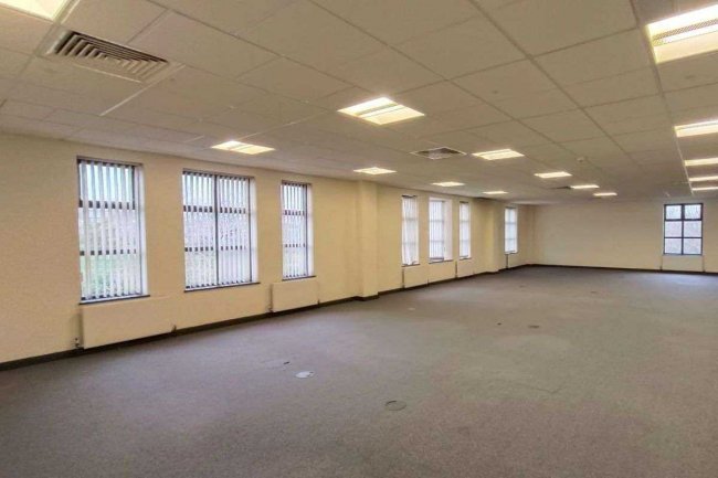 Sedgemoor House, Deane Gate Avenue, Taunton, TA1 2UF 5