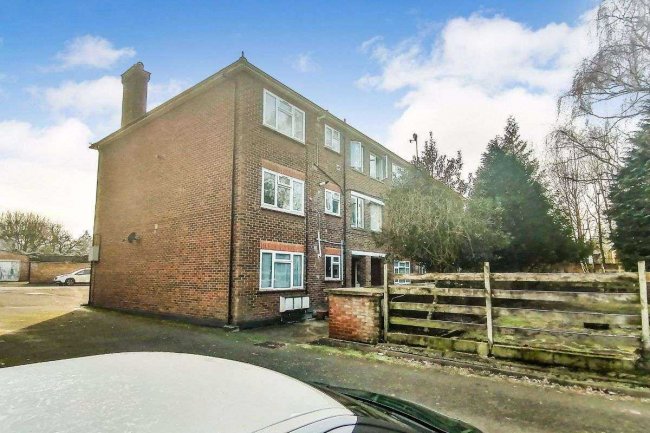 Loft Space, 1-9 Devonshire Court, Devonshire Road, Pinner HA5 4NE 4