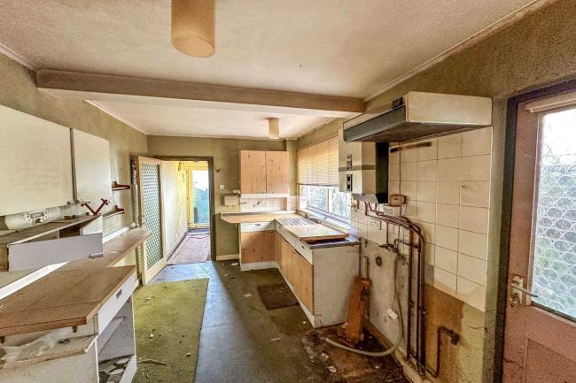 14 Oxford Avenue, Southampton, Hampshire, SO14 0BP 3