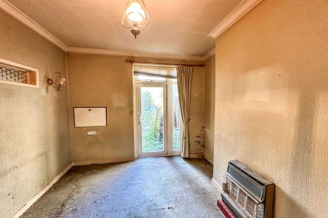 14 Oxford Avenue, Southampton, Hampshire, SO14 0BP 3