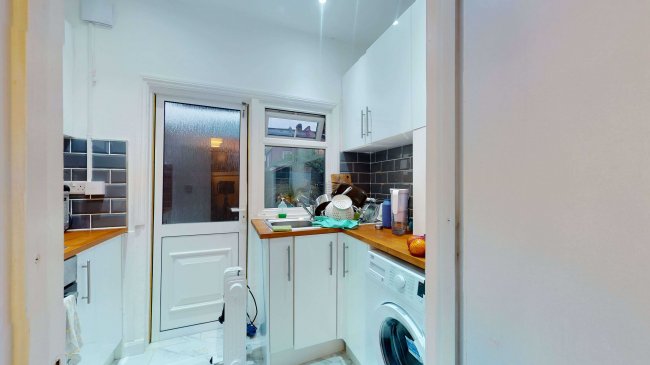 63 Leverson Street, Streatham, London, SW16 6DG 5