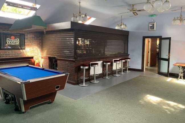 Victoria, 34 Scotland Gardens, Tottenham, London N17 9TT 6