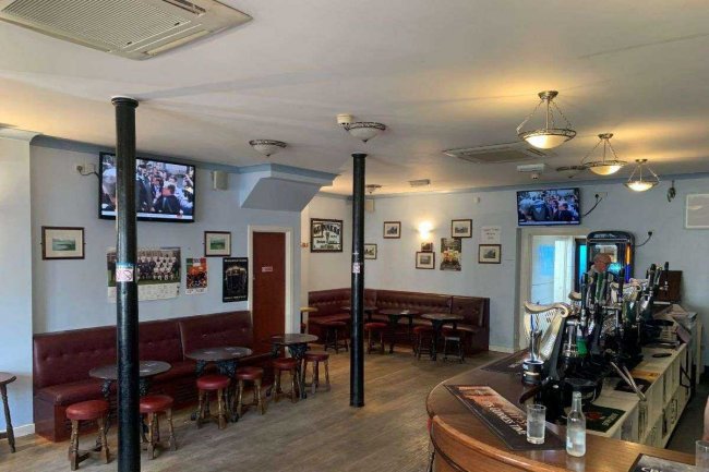 Victoria, 34 Scotland Gardens, Tottenham, London N17 9TT 6