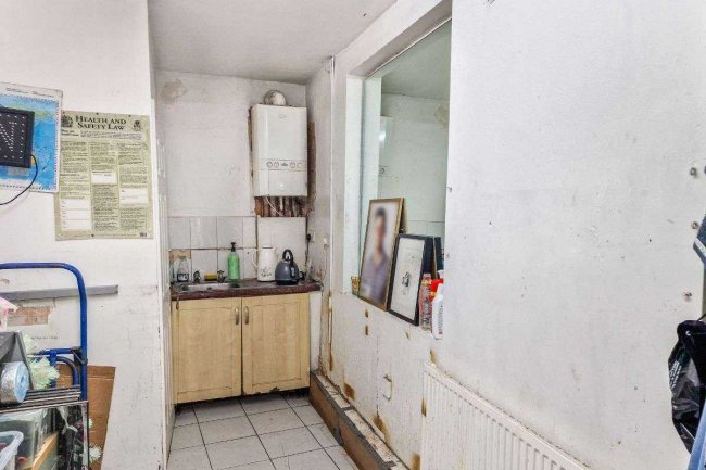 79 Church Street, Croydon, CR0 1RH 6