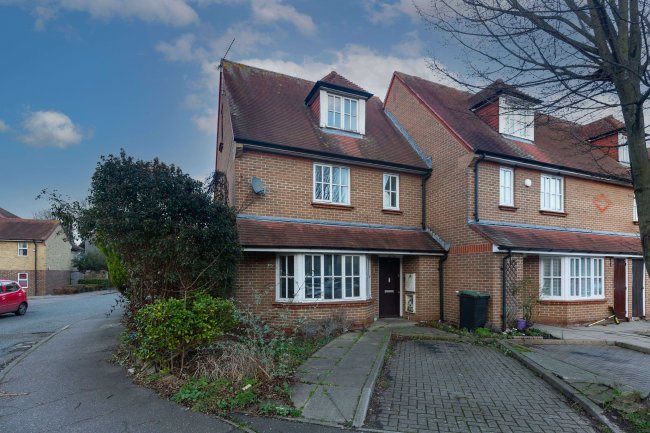 7 Plantagnet Place, Waltham Abbey, Essex, EN9 1BF 9