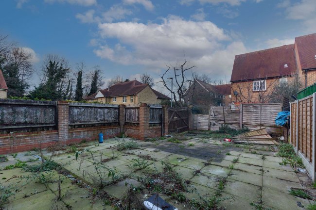 7 Plantagnet Place, Waltham Abbey, Essex, EN9 1BF 9