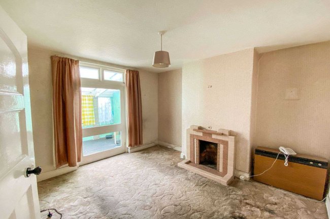 233 Kingsway, St. George, Bristol, Somerset, BS5 8NT 2