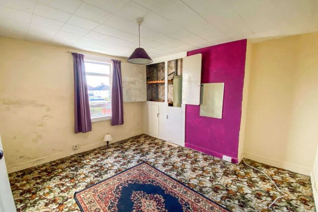 233 Kingsway, St. George, Bristol, Somerset, BS5 8NT 2