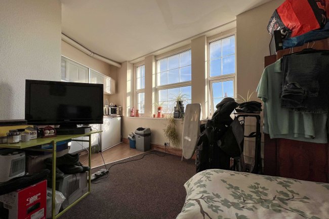 205 Hamlet Court Road, Westcliff-on-Sea, Essex, SS0 7EL 6